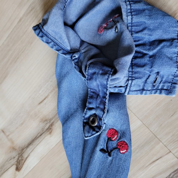 BILLY T Size Small Button Down Denim Shirt Cherry Pattern Blue Red Lyocell - Picture 10 of 11